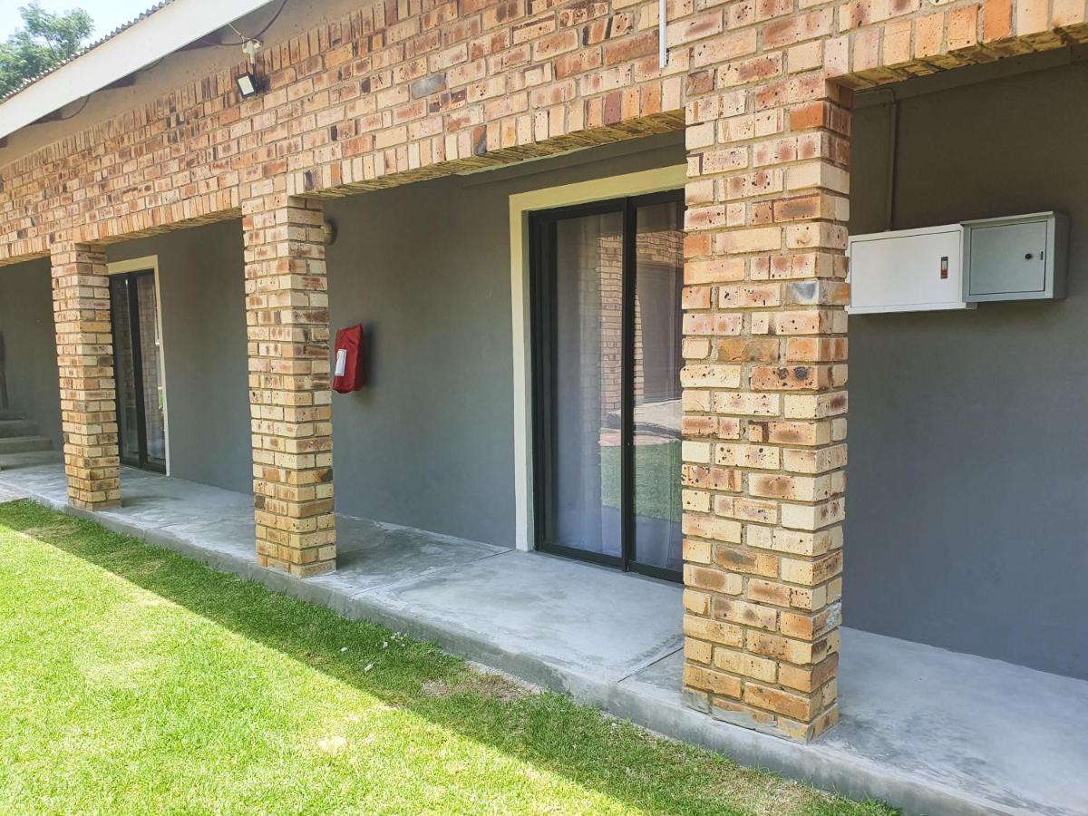 Hotel A Step Ahead Klerksdorp Exterior foto